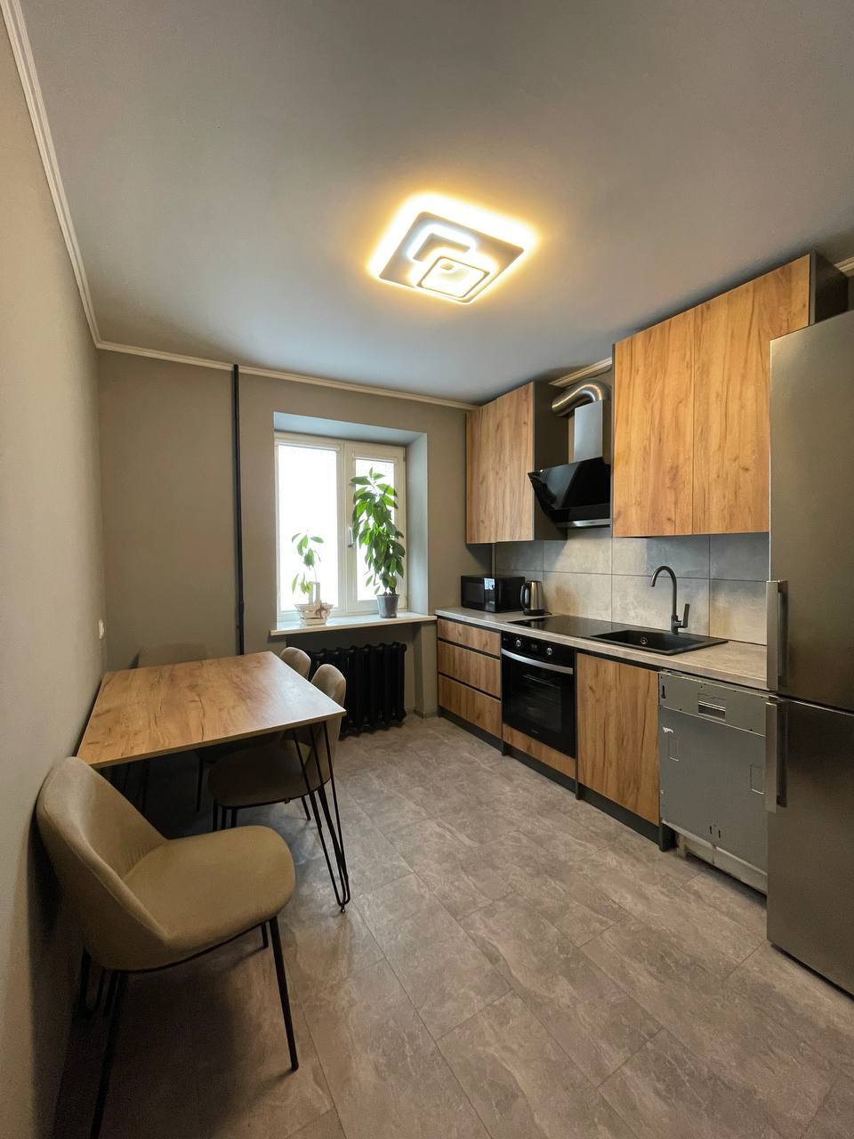 Продаж 2-кімнатної квартири 53 м², Липова вул.