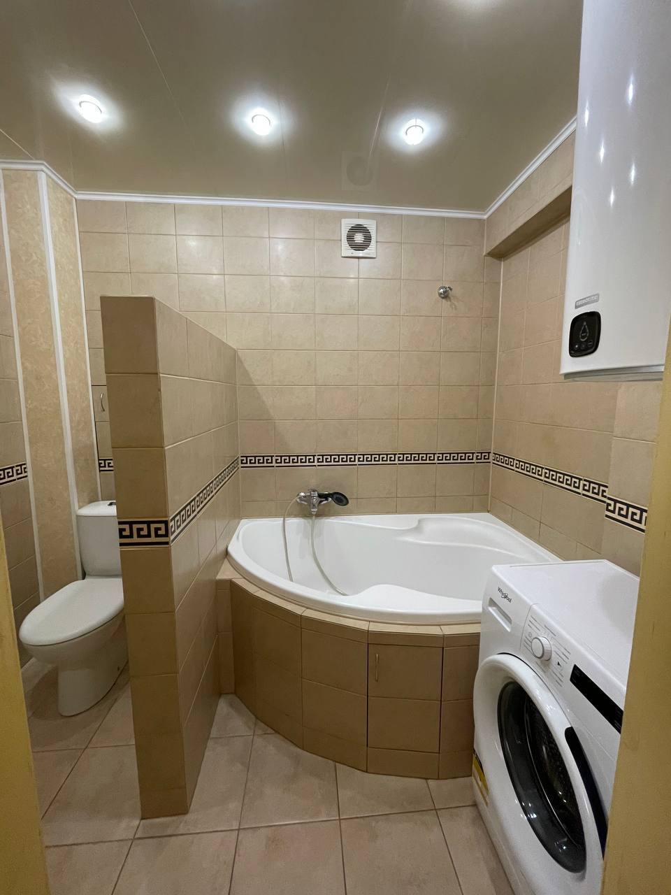 Продаж 2-кімнатної квартири 53 м², Липова вул.