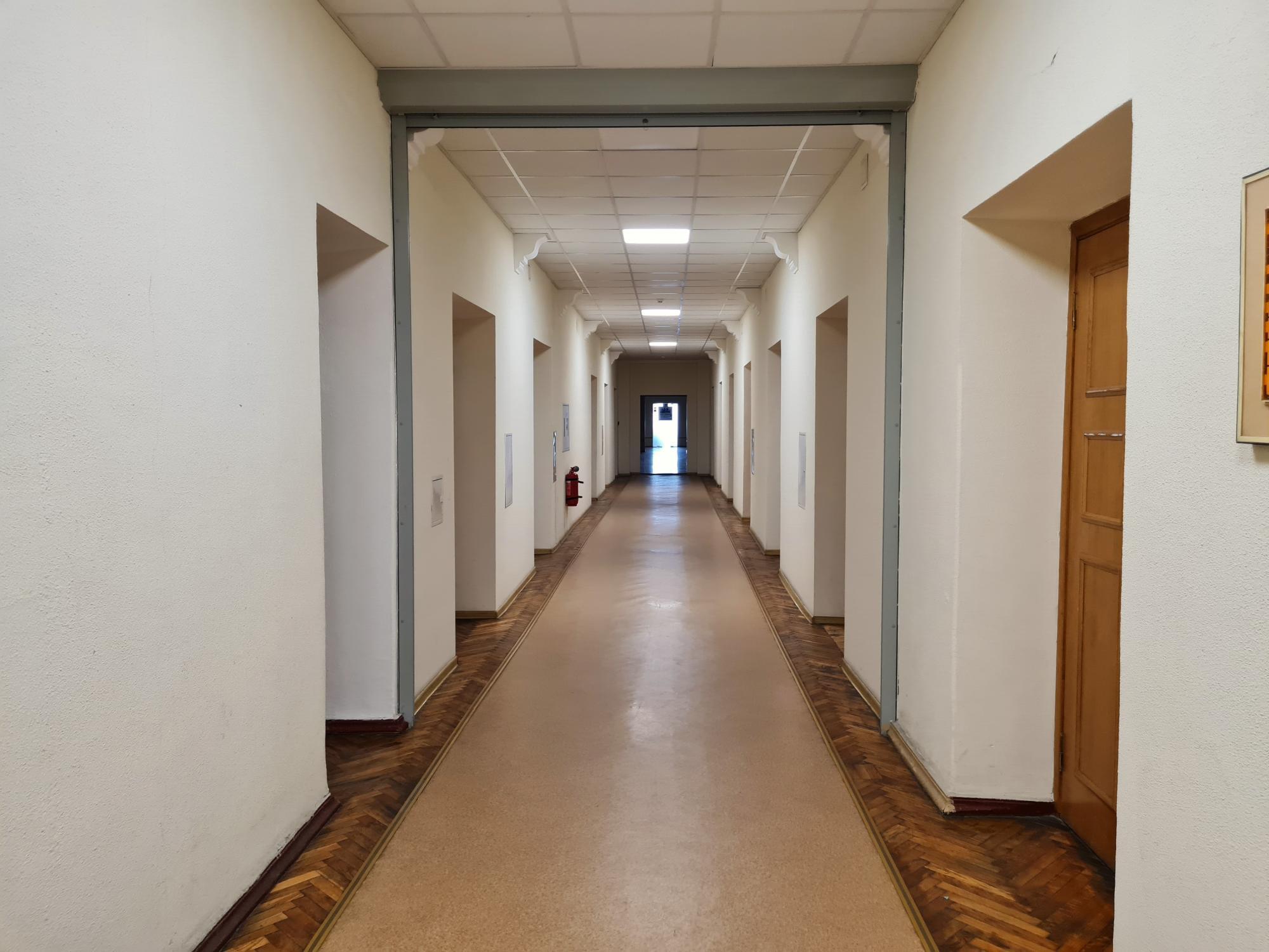 Оренда офісу 18.8 м², Хрещатик вул., 7/11
