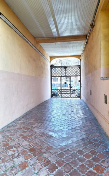Продаж 3-кімнатної квартири 81 м², Осипова вул.