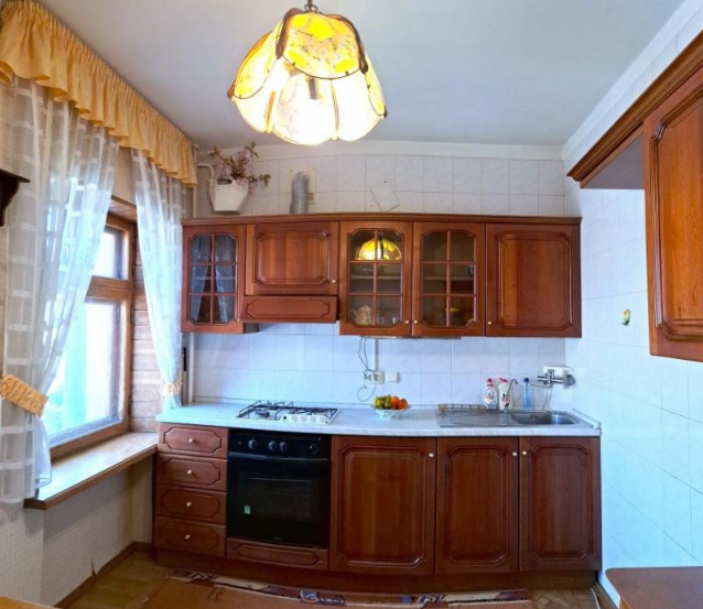 Продаж 3-кімнатної квартири 81 м², Осипова вул.