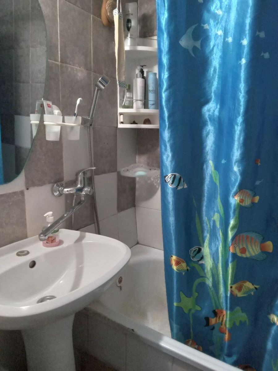 Продаж 3-кімнатної квартири 66 м², Академіка Корольова вул., 112/3