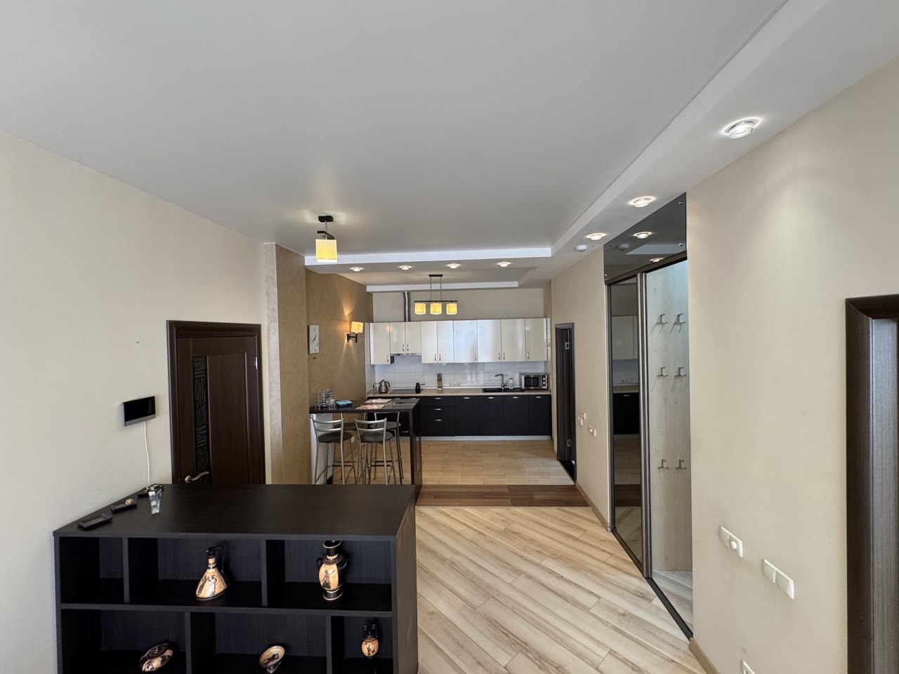 Продажа 2-комнатной квартиры 63 м², Армейская ул.