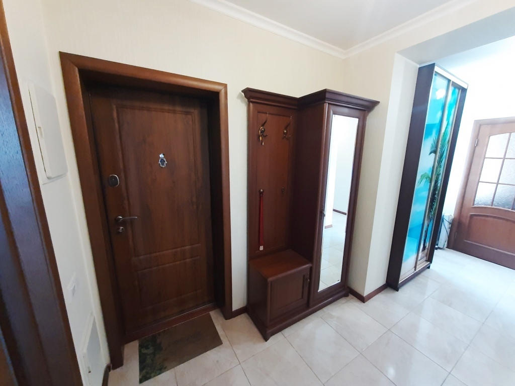 Аренда 3-комнатной квартиры 82 м², Михаила Омельяновича-Павленко ул., 13