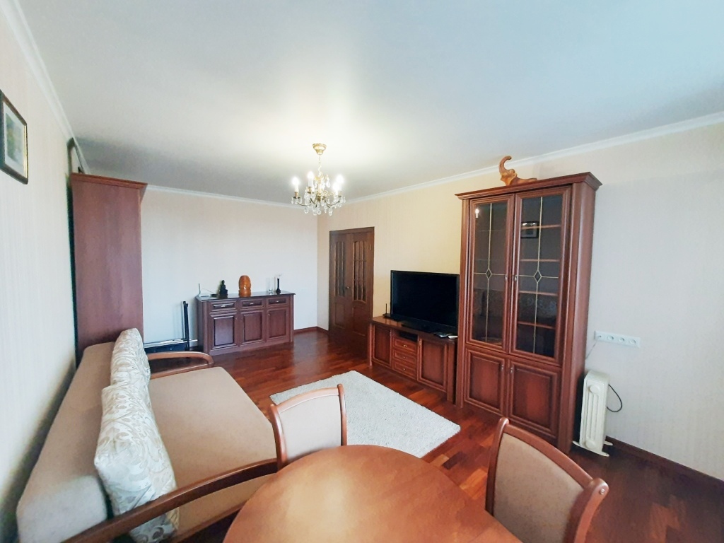 Аренда 3-комнатной квартиры 82 м², Михаила Омельяновича-Павленко ул., 13