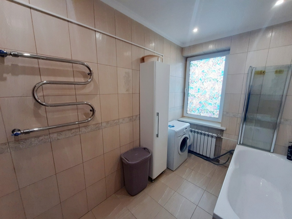 Аренда 3-комнатной квартиры 82 м², Михаила Омельяновича-Павленко ул., 13