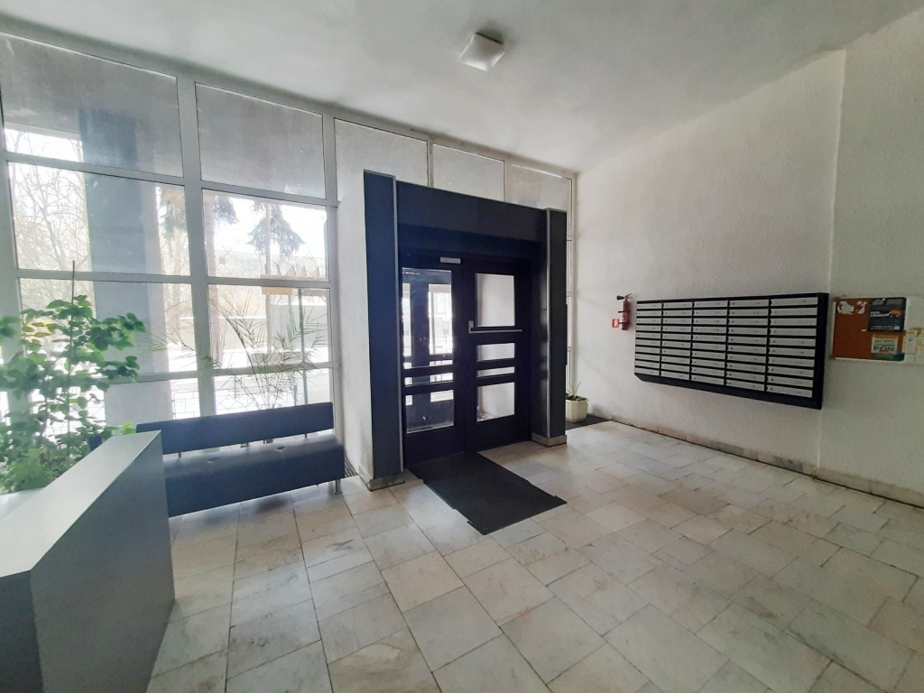 Аренда 3-комнатной квартиры 82 м², Михаила Омельяновича-Павленко ул., 13