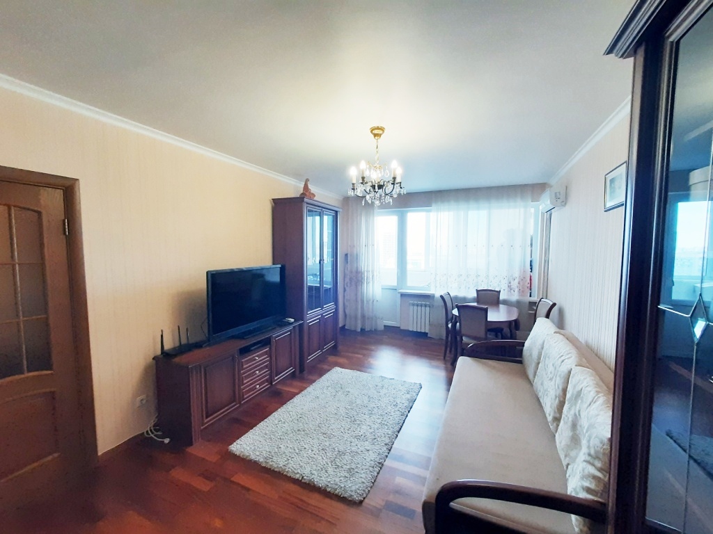 Аренда 3-комнатной квартиры 82 м², Михаила Омельяновича-Павленко ул., 13