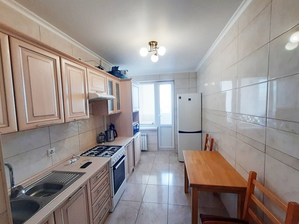 Аренда 3-комнатной квартиры 82 м², Михаила Омельяновича-Павленко ул., 13