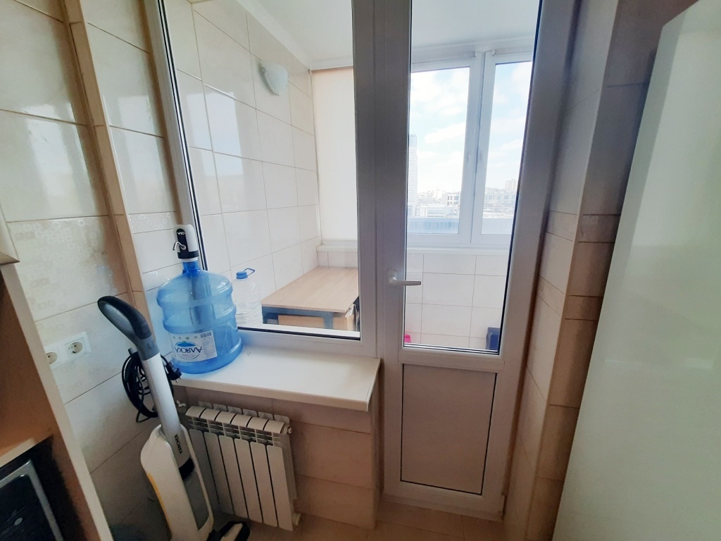 Аренда 3-комнатной квартиры 82 м², Михаила Омельяновича-Павленко ул., 13