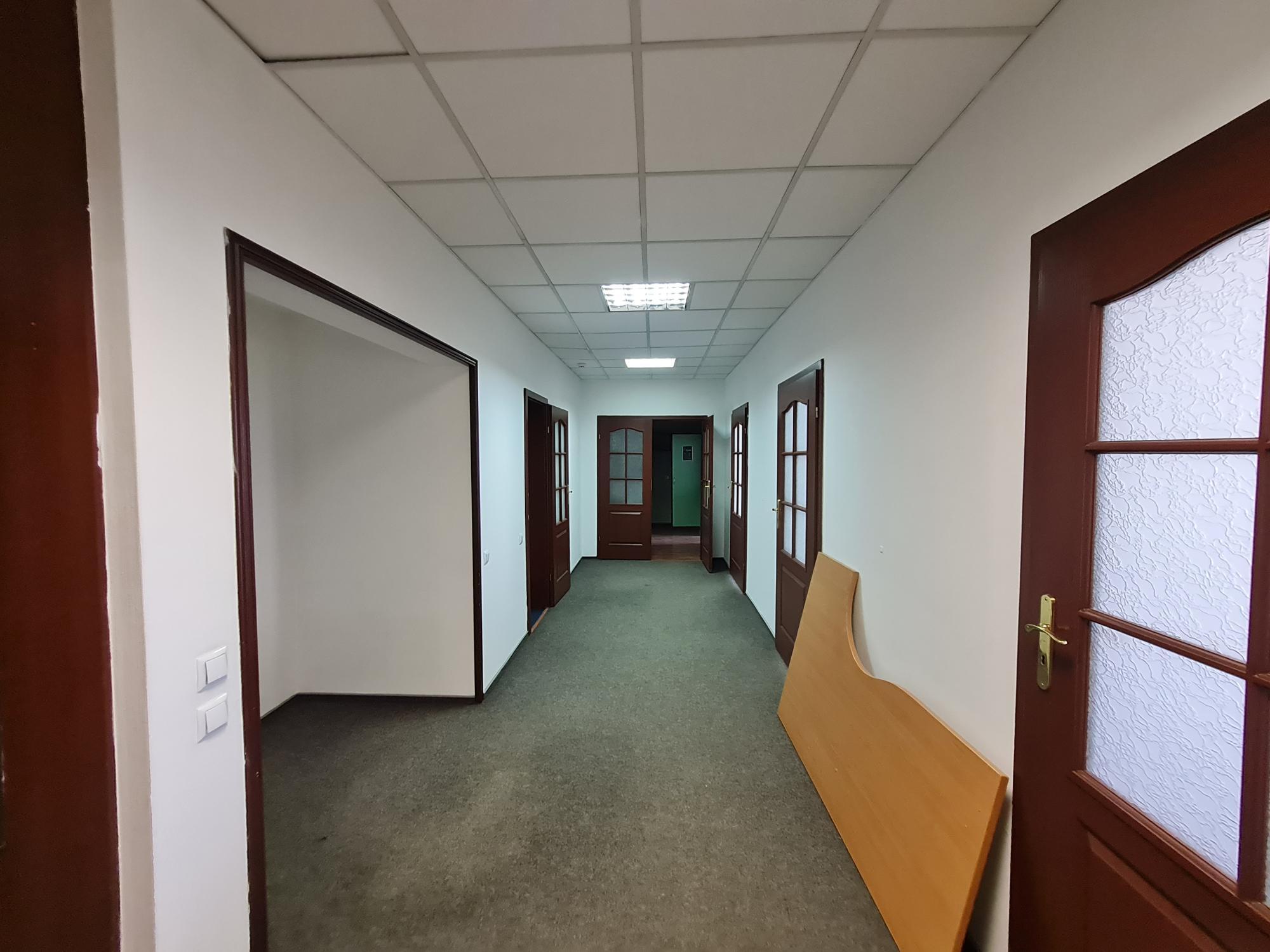 Аренда офиса 99.9 м², Степана Бандеры просп., 6