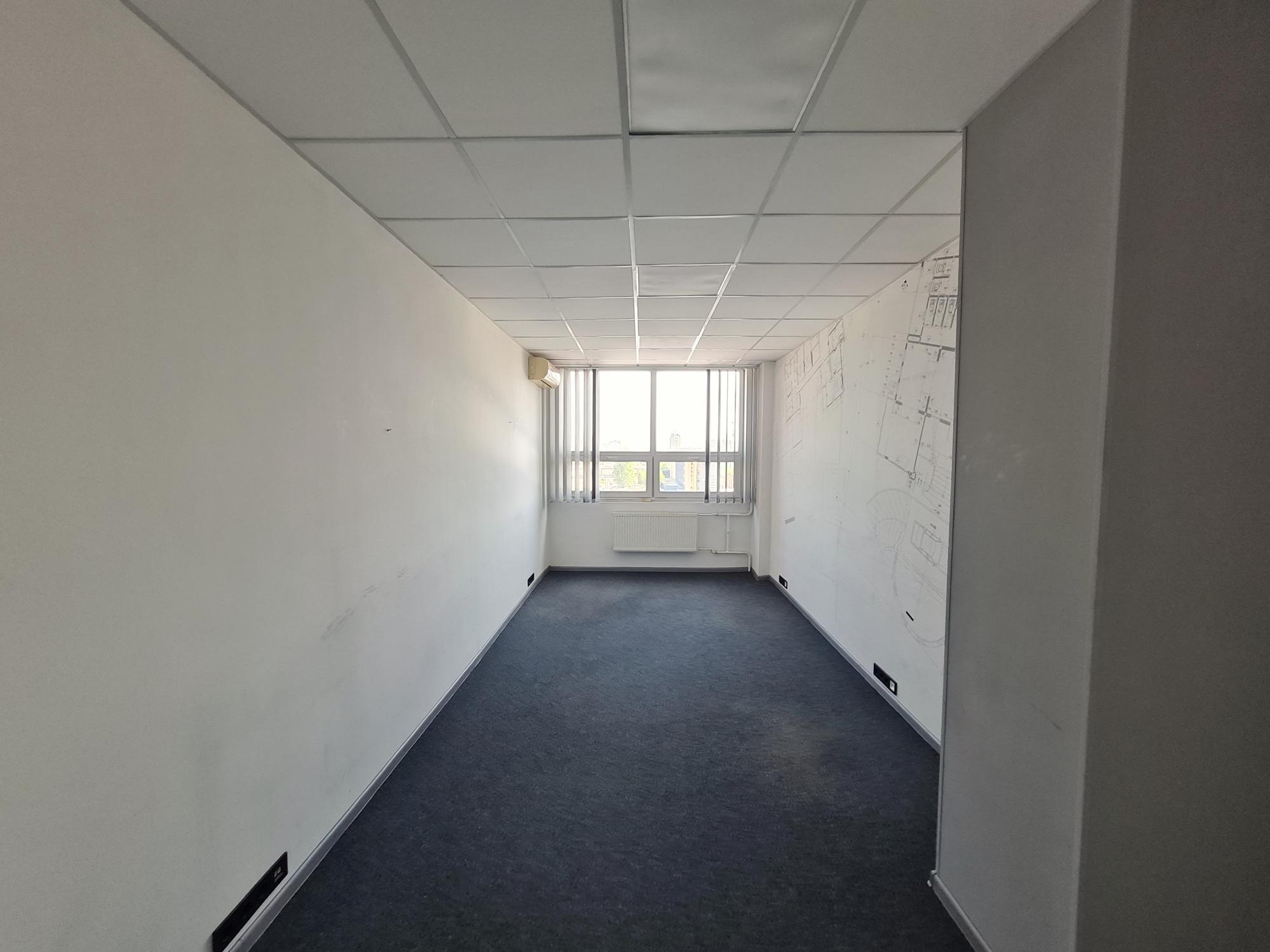 Аренда офиса 67.4 м², Степана Бандеры просп., 6
