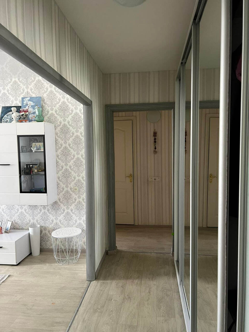 Продажа 3-комнатной квартиры 65 м², Михаила Лушпы просп.