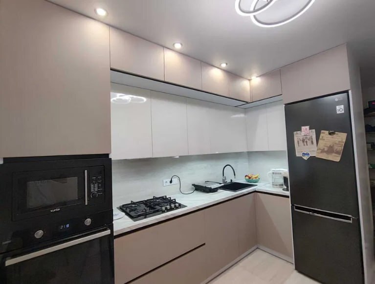 Продажа 3-комнатной квартиры 63 м², Интернационалистов ул.