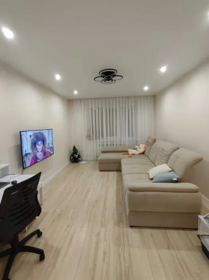 Продажа 3-комнатной квартиры 63 м², Интернационалистов ул.