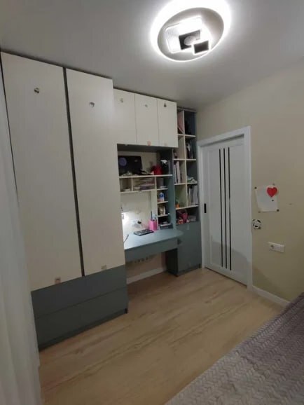 Продажа 3-комнатной квартиры 63 м², Интернационалистов ул.