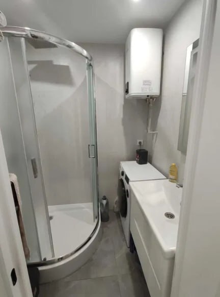 Продажа 3-комнатной квартиры 63 м², Интернационалистов ул.