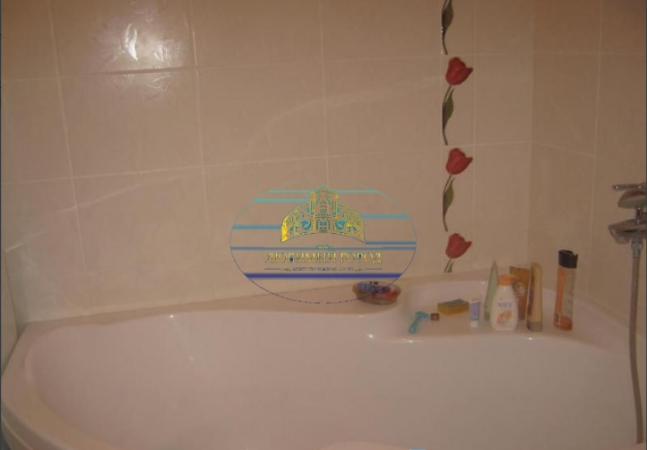 Продаж 1-кімнатної квартири 52 м², Інглезі вул.