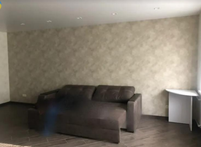 Продажа 2-комнатной квартиры 43 м², Варненская ул.