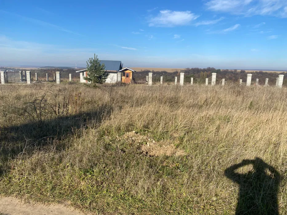 Продаж ділянки під індивідуальне житлове будівництво 8 соток