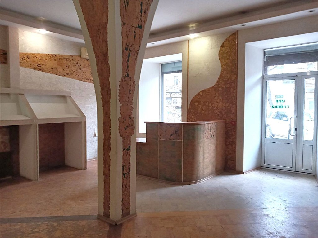 Аренда торгового помещения 90 м², Новосельского ул., 84
