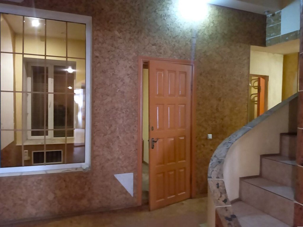 Аренда торгового помещения 90 м², Новосельского ул., 84