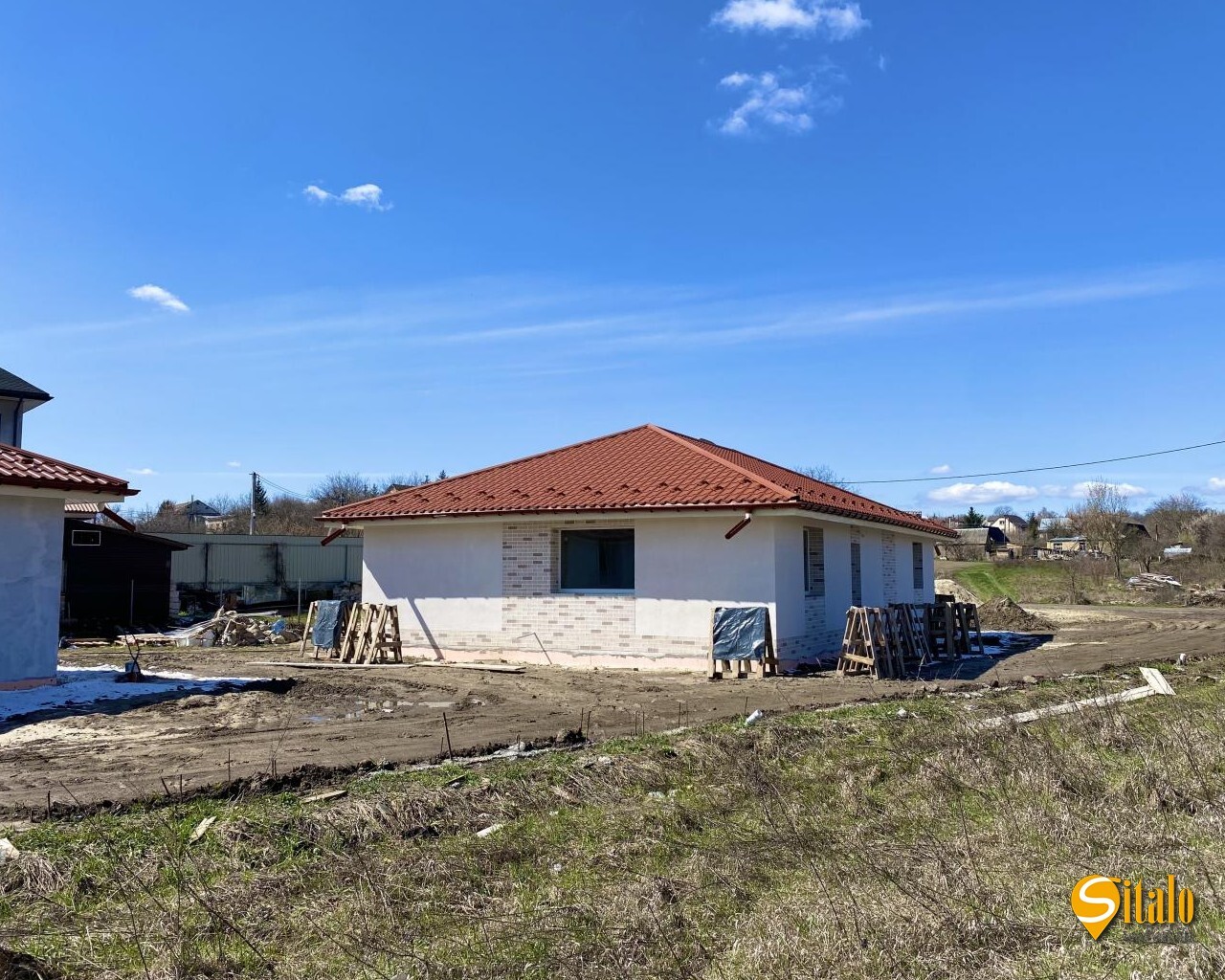 Продаж будинку 120 м²