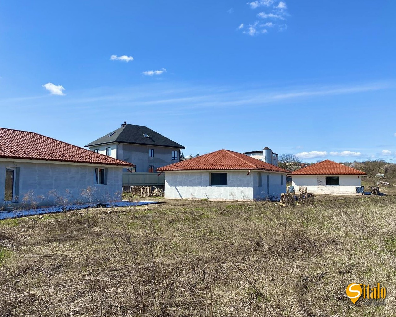 Продаж будинку 120 м²