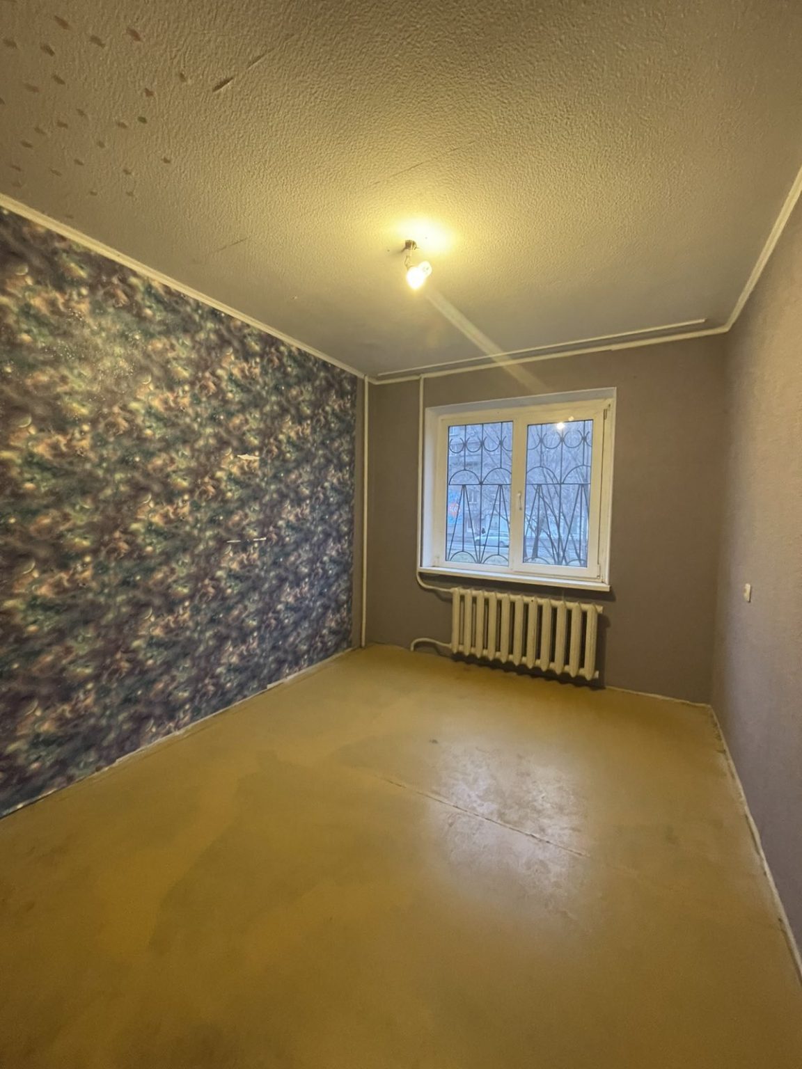 Продажа 4-комнатной квартиры 67 м²