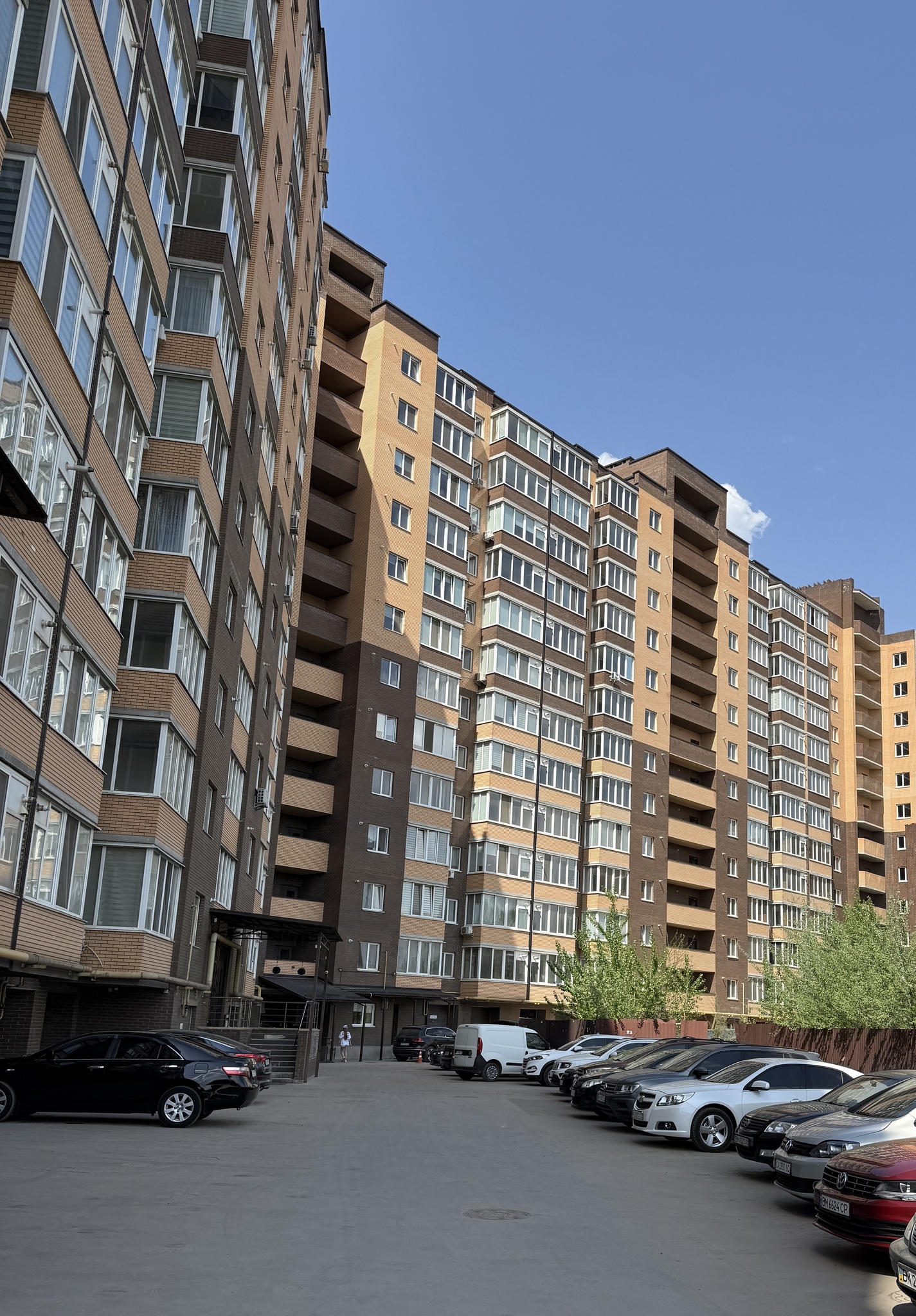 Продаж 1-кімнатної квартири 46 м², Харківська вул., 6/1