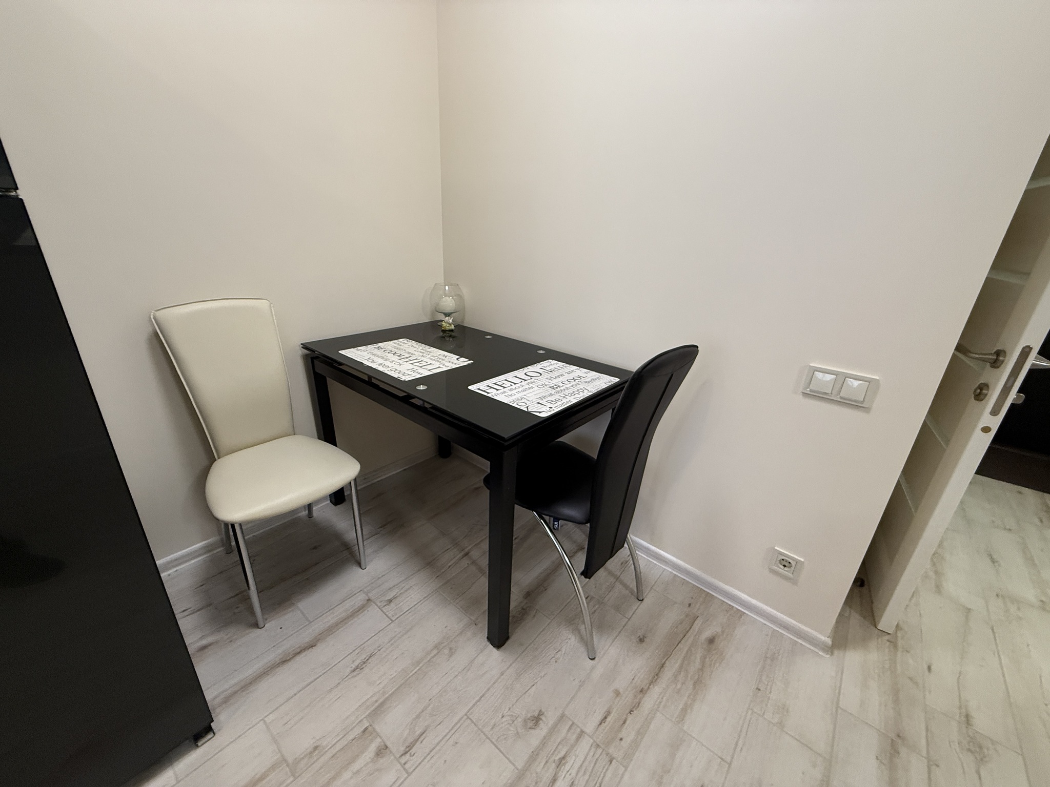 Продаж 1-кімнатної квартири 46 м², Харківська вул., 6/1