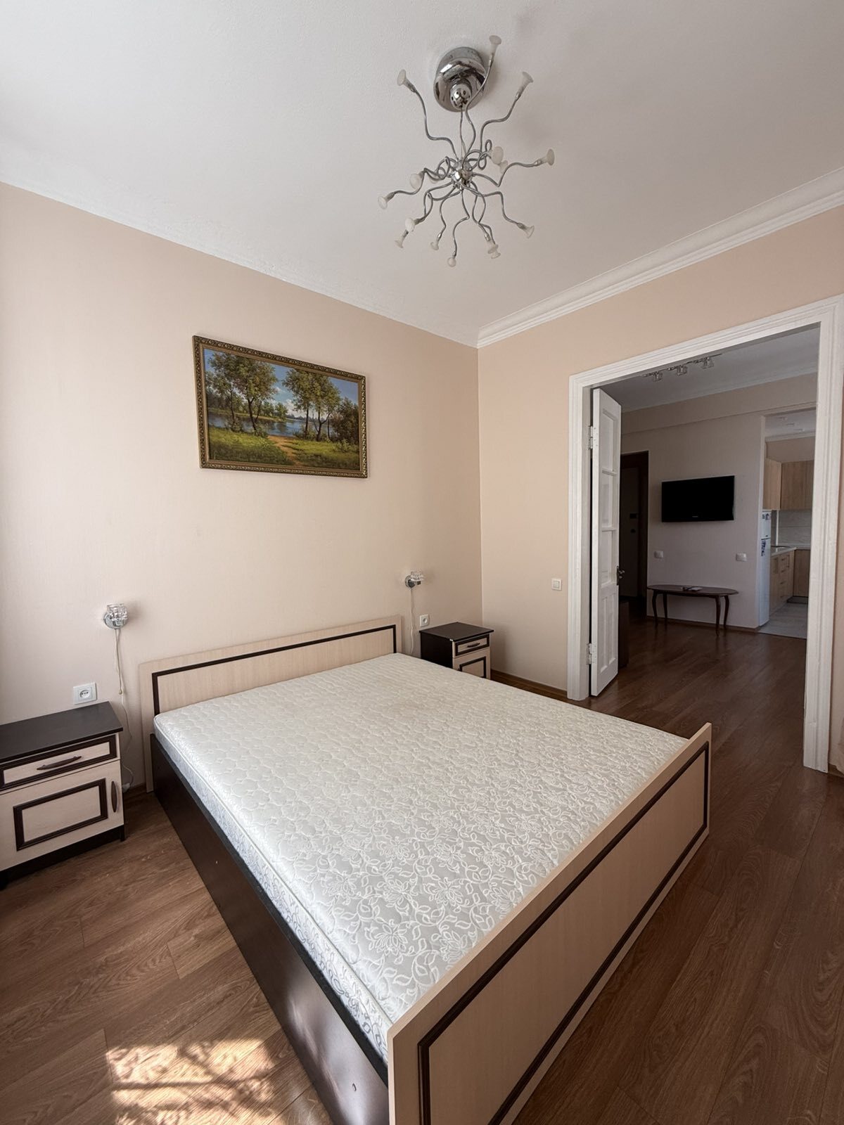 Аренда 2-комнатной квартиры 56 м², Владимира Мономаха ул.