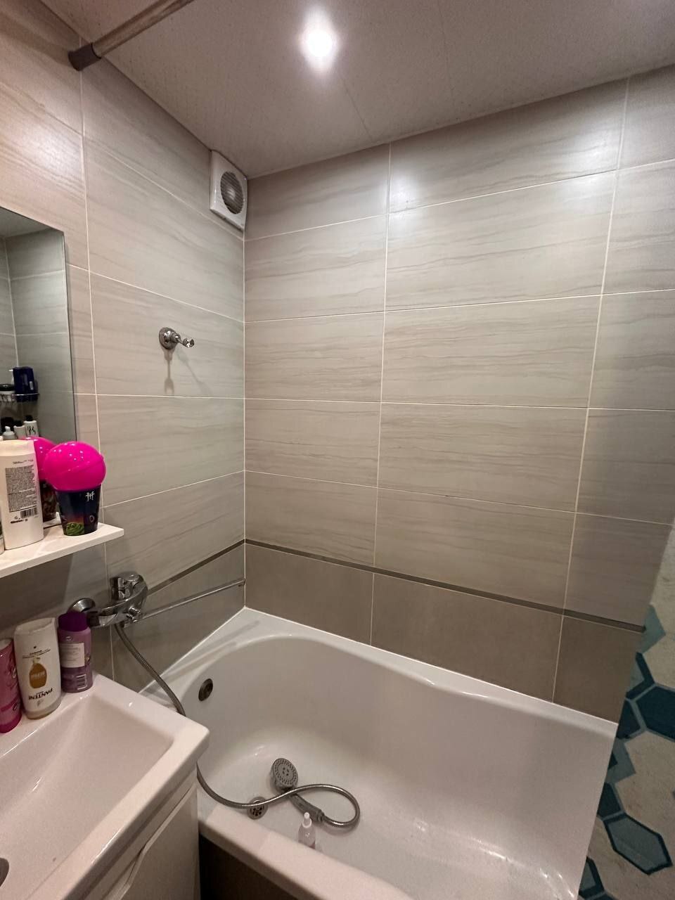 Продажа 3-комнатной квартиры 64 м², Ковпака ул.