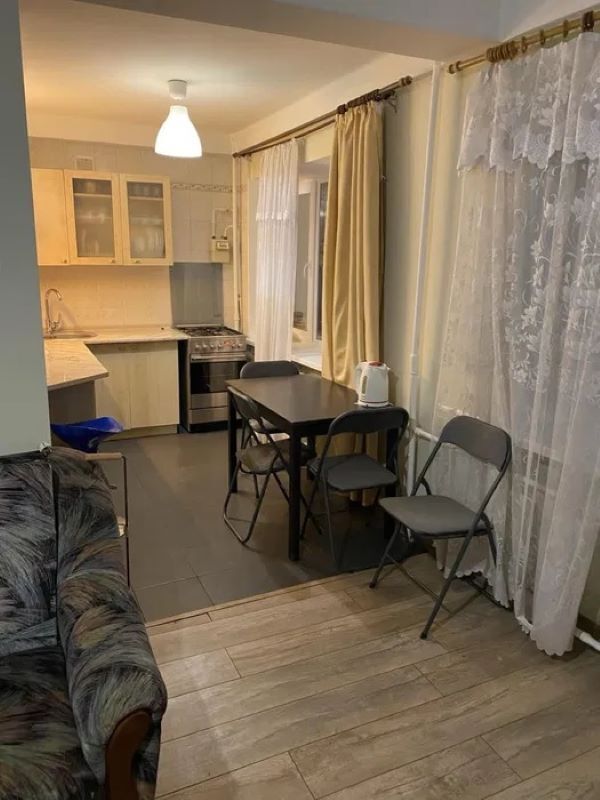 Аренда 2-комнатной квартиры 45 м², Кирилловская ул., 124