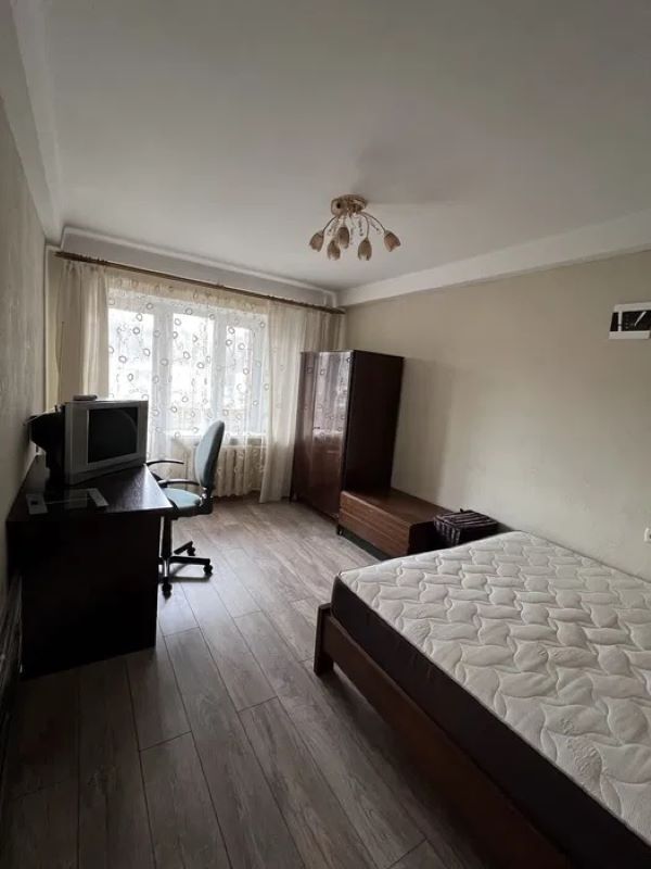 Аренда 2-комнатной квартиры 45 м², Кирилловская ул., 124