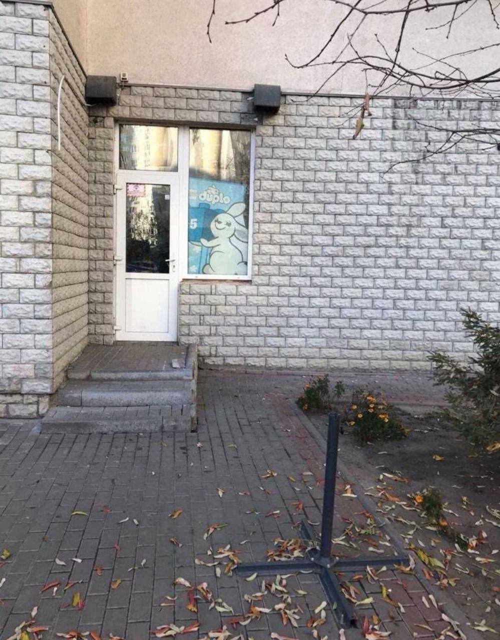 Оренда комерції 516 м², Дніпровська наб., 19