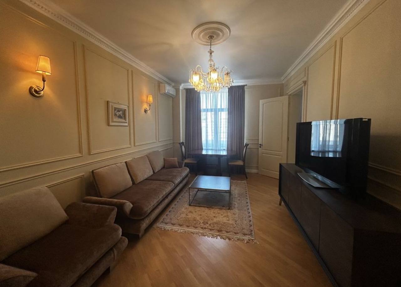 Оренда 3-кімнатної квартири 75 м², Лисенка вул., 8