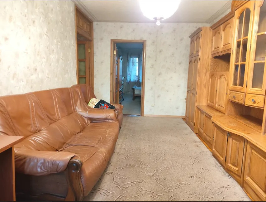 Аренда 3-комнатной квартиры 70 м², Героев просп., 12