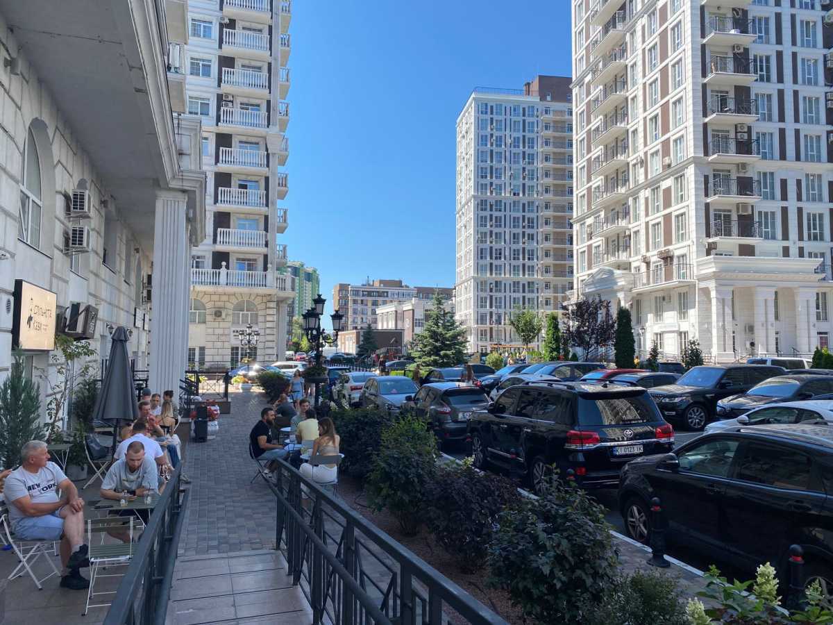 Оренда приміщення вільного призначення 165 м², Михайла Максимовича вул.