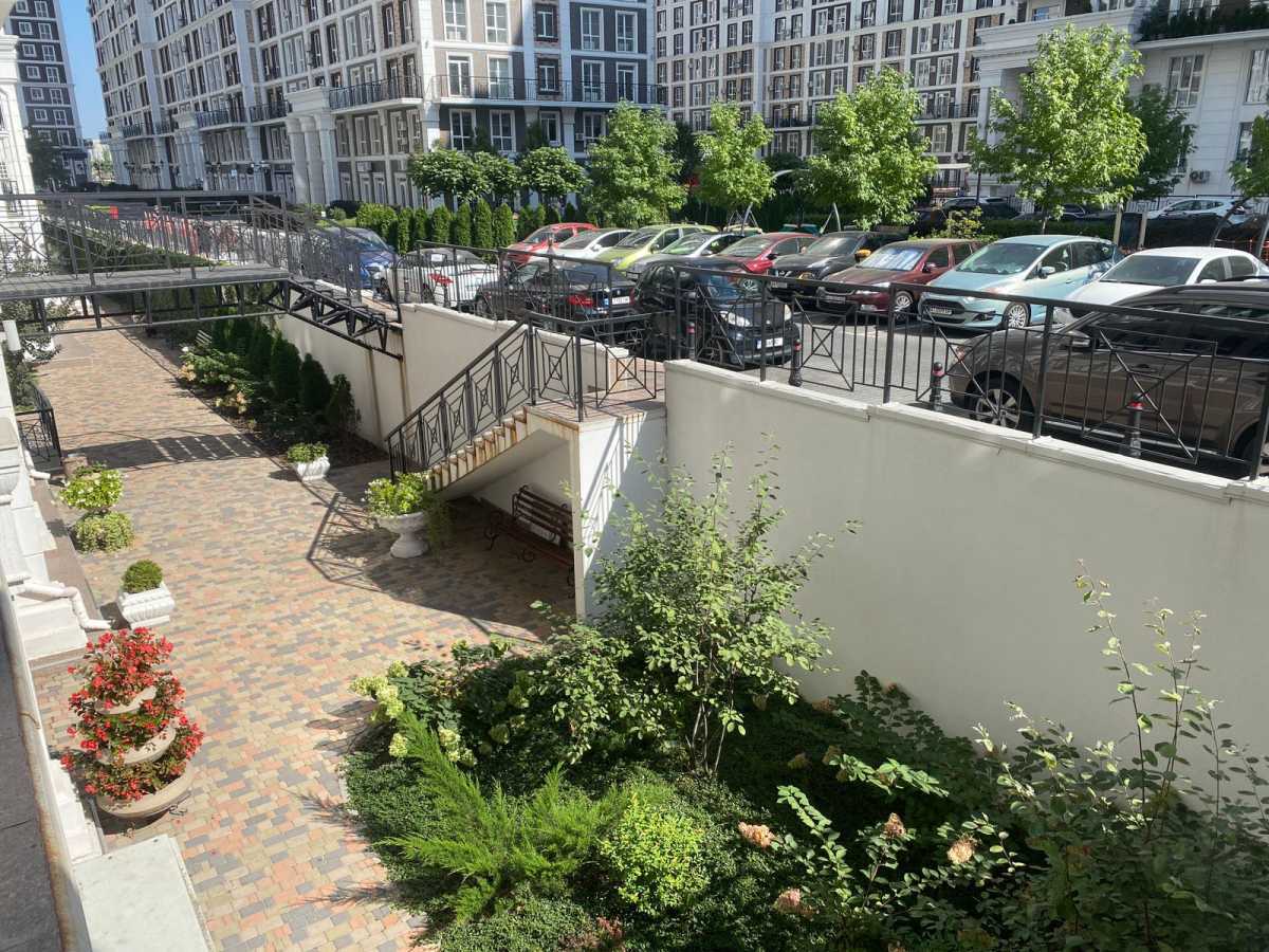 Оренда приміщення вільного призначення 165 м², Михайла Максимовича вул.