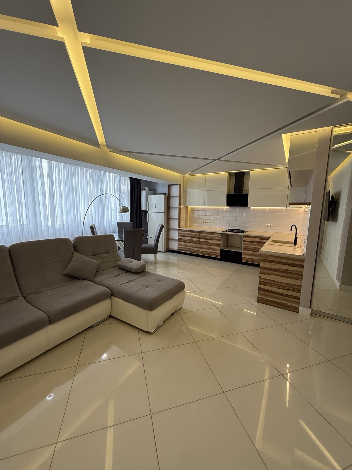 Продажа 3-комнатной квартиры 86 м², Сурикова 2-й пер., 2А