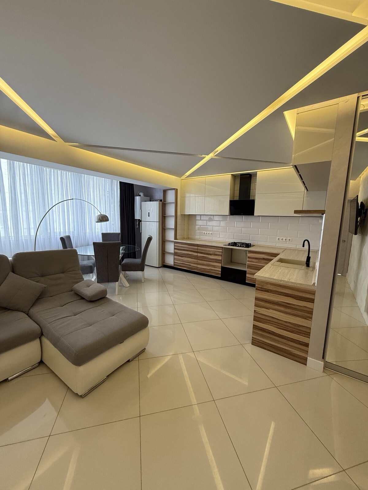 Продажа 3-комнатной квартиры 86 м², Сурикова 2-й пер., 2А