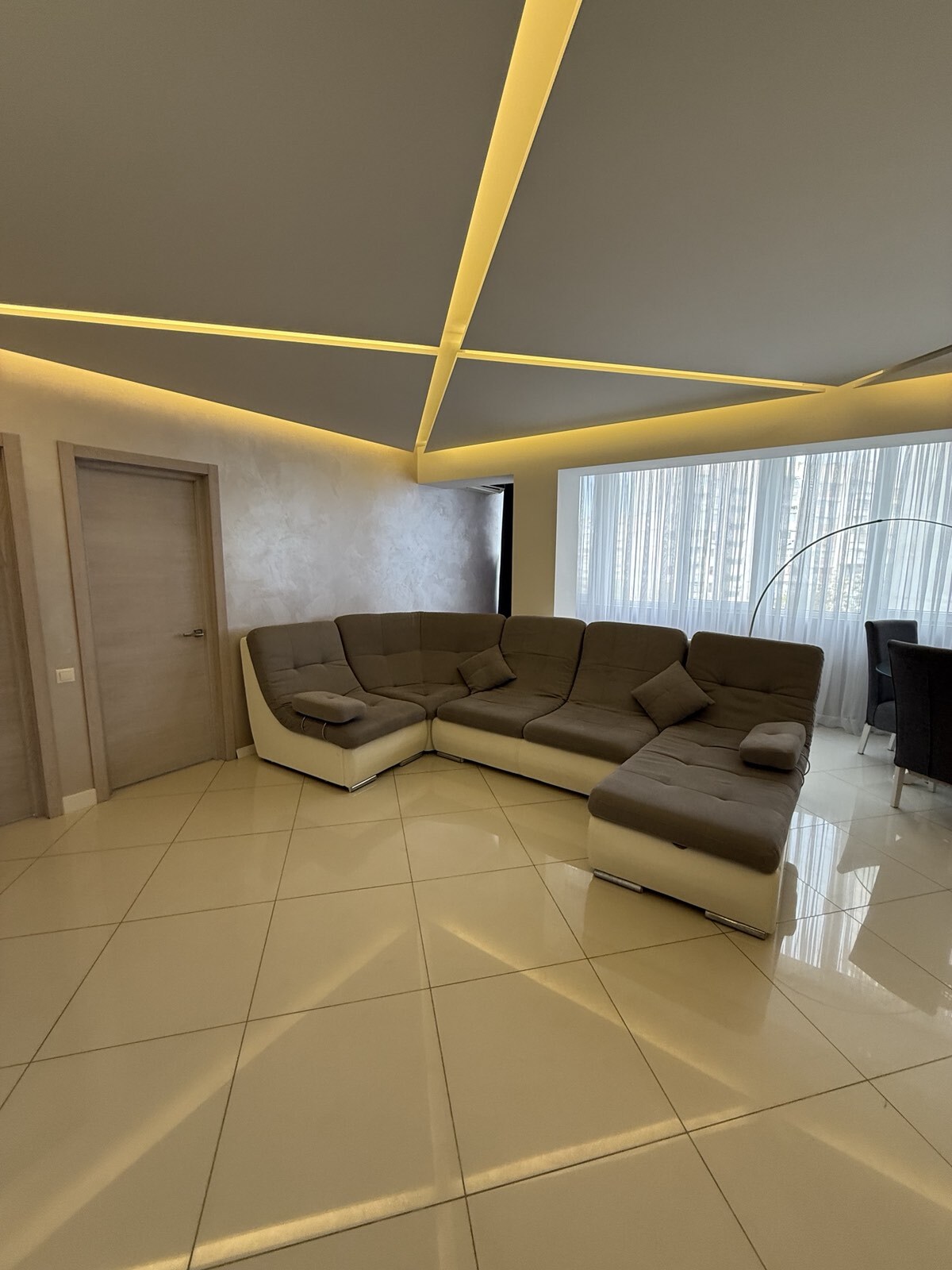 Продажа 3-комнатной квартиры 86 м², Сурикова 2-й пер., 2А
