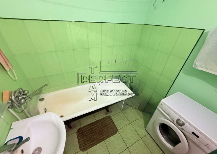 Продажа 2-комнатной квартиры 72 м², Николая Закревского ул., 97