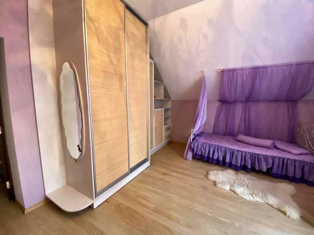 Аренда дома 300 м², Старокиевская ул.