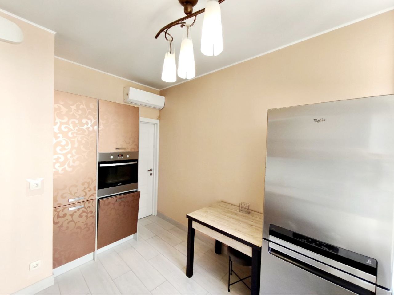 Продажа 2-комнатной квартиры 60 м², Каманина ул., 16А/3