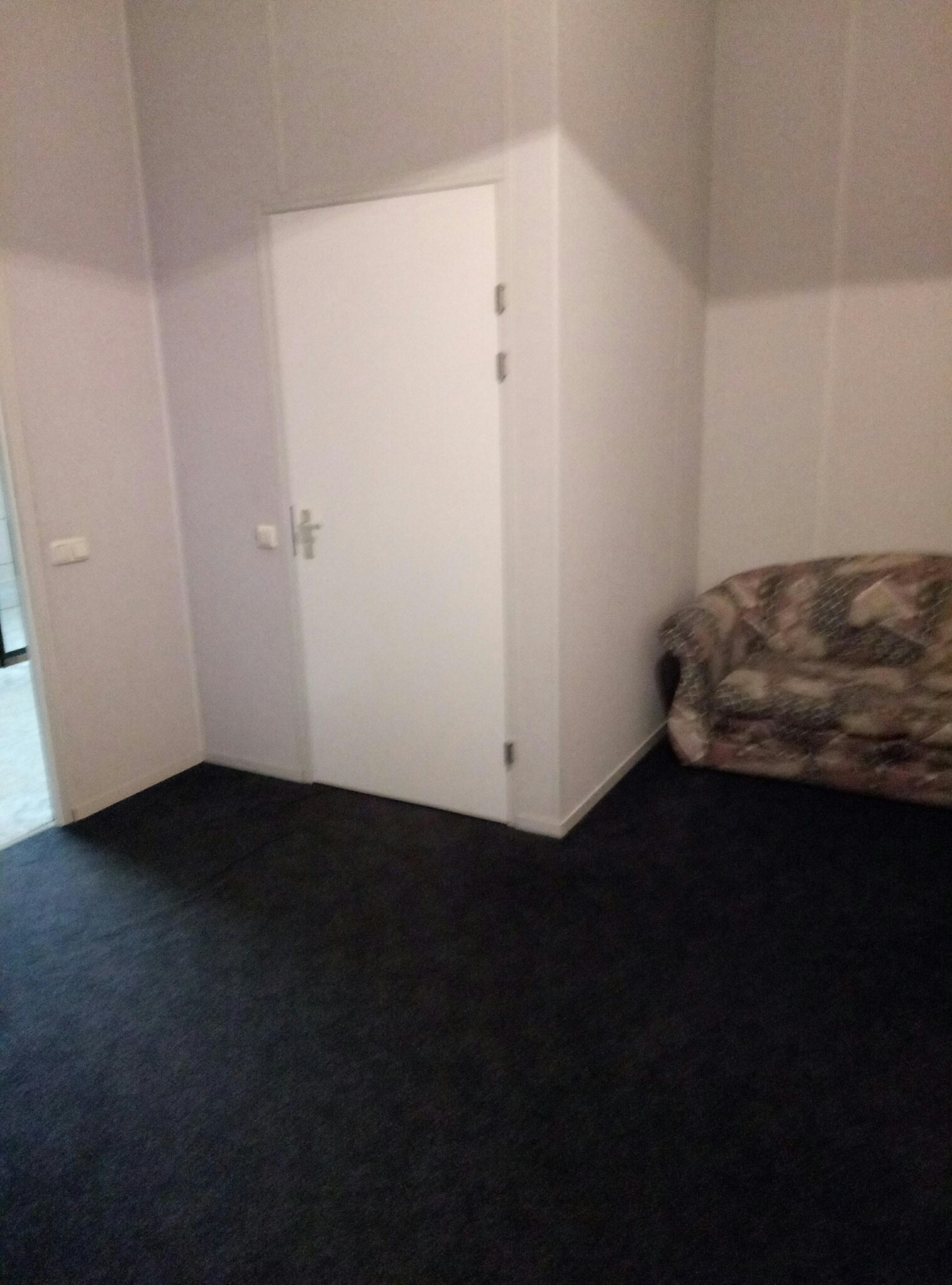 Продажа 5-комнатной квартиры 120.5 м², Костельная ул., 8