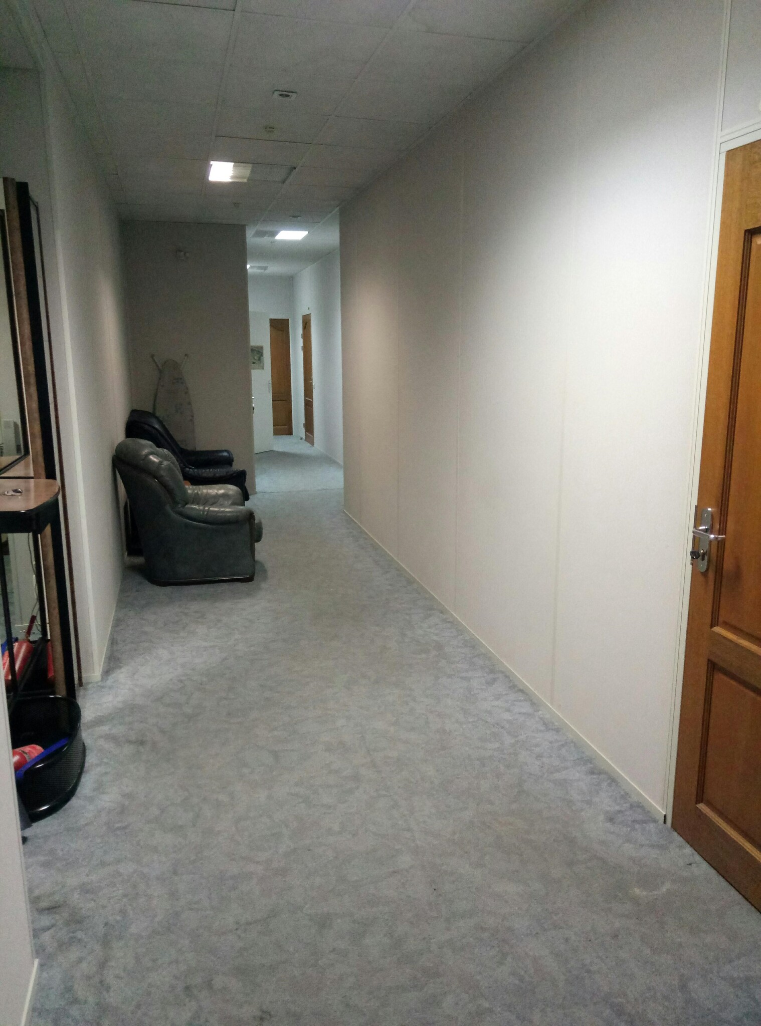 Продажа 5-комнатной квартиры 120.5 м², Костельная ул., 8