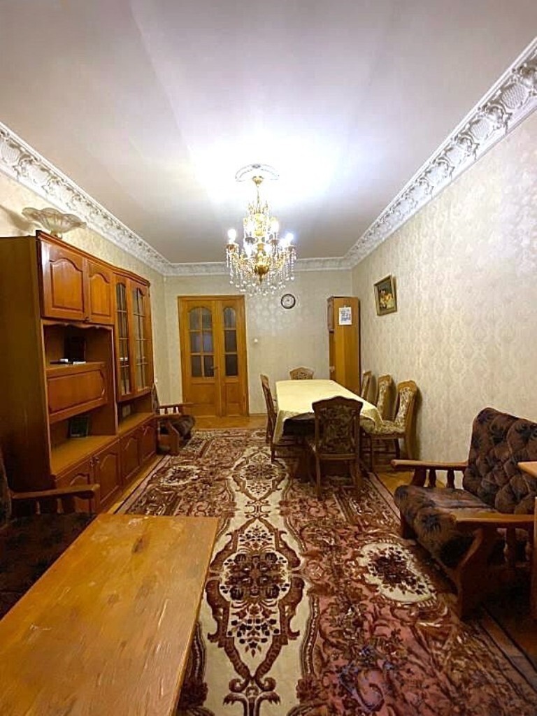 Продажа 4-комнатной квартиры 148 м², Карантинная ул., 14