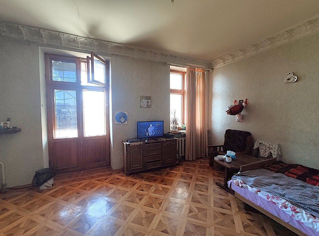 Продажа 4-комнатной квартиры 148 м², Карантинная ул., 14